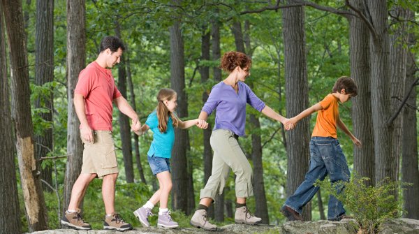 Hauptsache gemeinsam – Wandern über Stock und Stein mit der Familie 