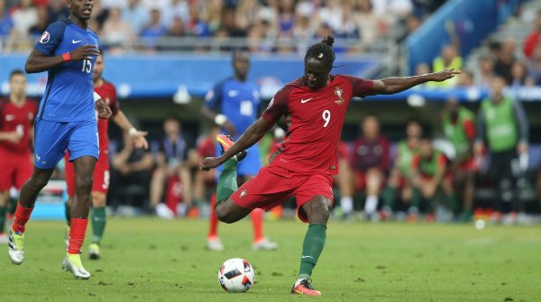 Éder schießt Portugal in Nike-Fußballschuhen (Mercurial Vapor X) zum Titel bei der Euro 2016.