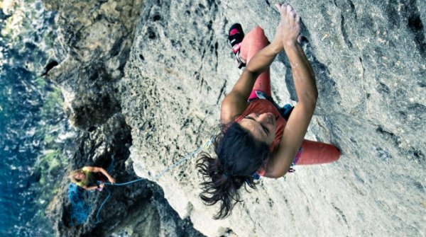 Can the outdoor sector reinvent itself? In any case it should definitely start to specialize more again, says Stefan Glowacz.