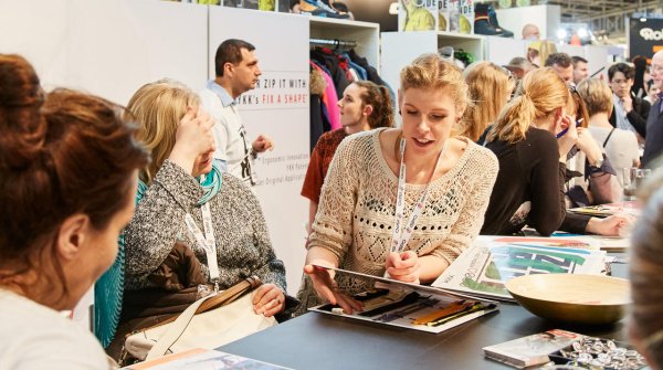 ISPO vernetzt Sport-Unternehmen mit Job-Bewerbern.