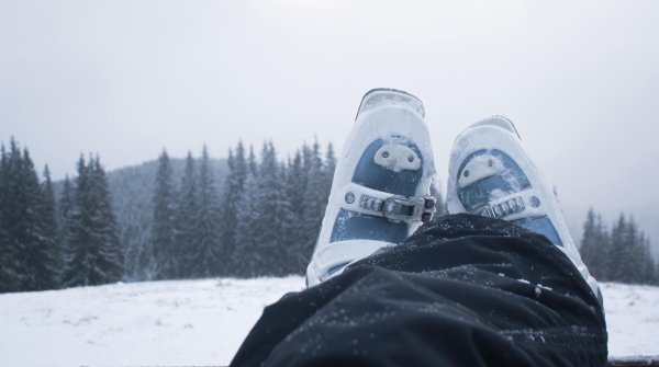 Gutes Zeichen, wenn die Schnallen der Skistiefel auch in der Mittagspause geschlossen bleiben