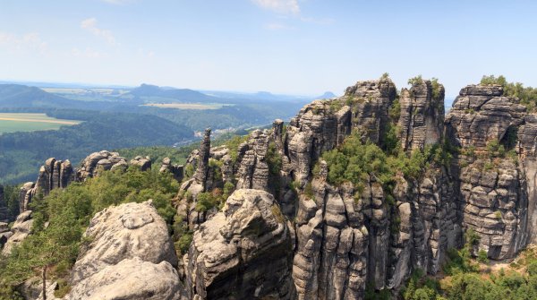 mb-161208-ThinkstockPhotos-493797368 Kletterparadies Elbsandsteingebirge in Sachsen