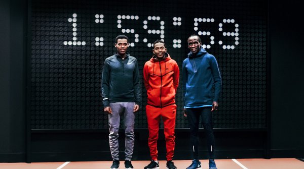 Wollen unter zwei Stunden bleiben: Die Nike-Athleten Lelisa Desisa, Eliud Kipchoge und Zersenay Tadese (v. l.).