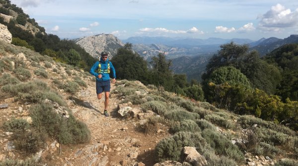 Denis Wischniewski is the editor of Trail Magazine and a passionate trail runner.