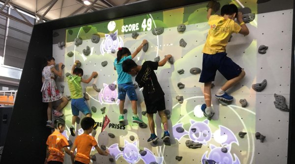 Augmented reality animates children to try out climbing