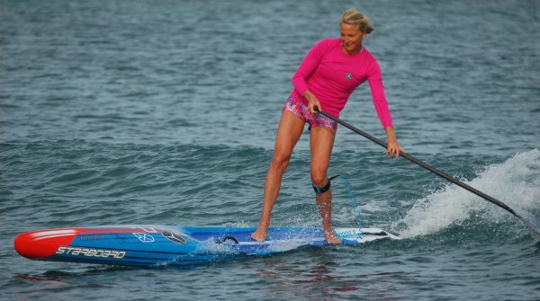 Sonni Hönscheid is a world champion in stand-up paddling.