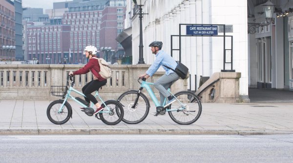 Mit dem E-Bike durch die Stadt fahren