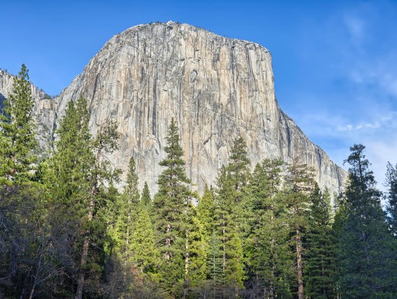 Die Südwestwand des El Capitan ist bei Kletterern berühmt: Alex Honnold bezwang die Steilwand in weniger als vier Stunden – und ohne Sicherung. 
