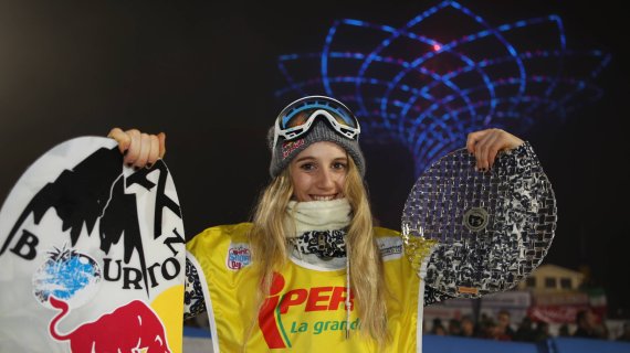 Anna Gasser bei ihrem Big-Air-Weltcup-Sieg in Mailand