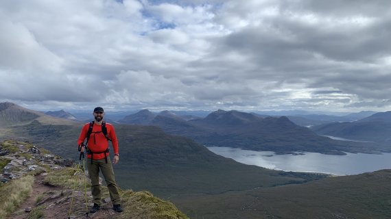Bild von Andrew Shand auf einem Berg