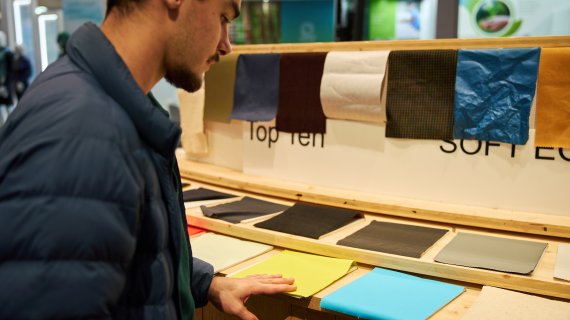 Der ISPO Textrends Marketplace schlägt die Brücke zwischen Messe und digitalem Raum – und verlängert Sichtbarkeit, Kontakte und Geschäftsmöglichkeiten weit über das Event hinaus.