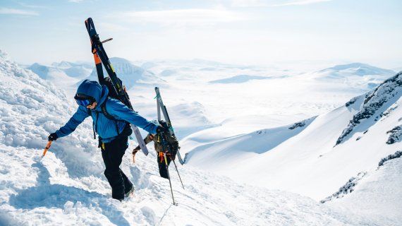 Sportler in den Bergen
