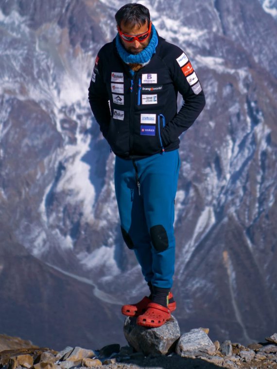 Alex Txikon wants to go down in the history books with the winter ascent of Manaslu.