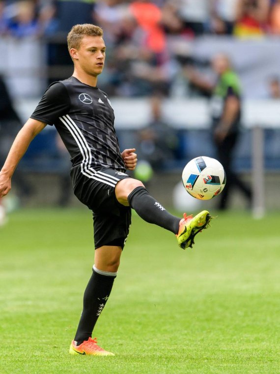 Wo Ihr Die Spiele Der Fussball Em 2021 Live Sehen Konnt