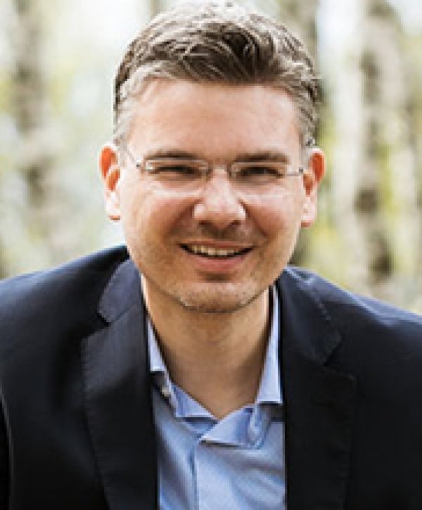 René Heuser René Heuser
