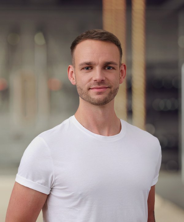 Florian Flügel Headshot