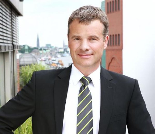CEO of Sympatex Technologies: Rüdiger Fox. CEO of Sympatex Technologies: Rüdiger Fox.