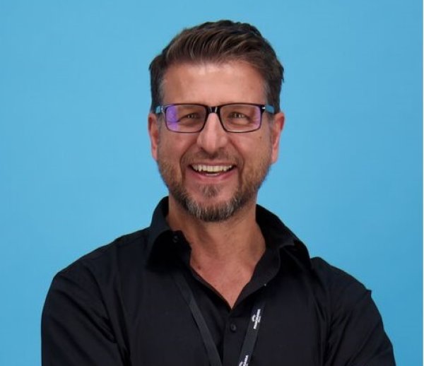 Reinhold Wawrzynek Reinhold Wawrzynek