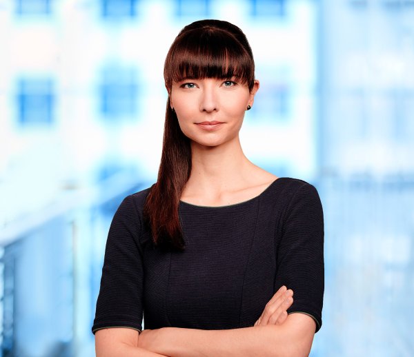 Dr. Jeanette Loos Dr. Jeanette Loos