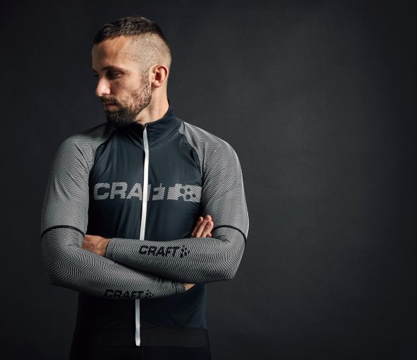 Das Shield Jersey 2.0 von Craft ist WINNER beim ISPO AWARD 2017 im Segment Performance.